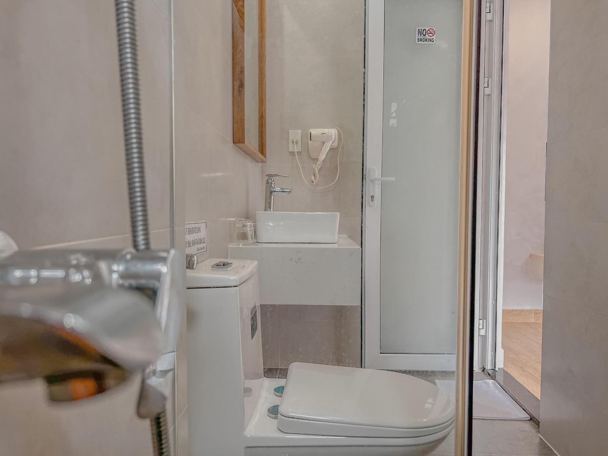 Lux Nest Hotel Đà Lạt Extérieur photo